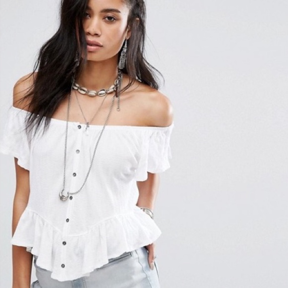 We the free white top